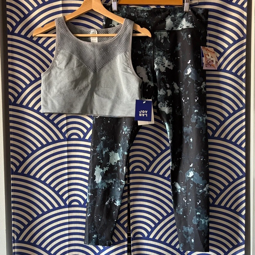 NWT JoyLab Light Gray Mesh Crop Top Sports Bra & Patterned Leggings Bundle Set - Picture 1 of 11